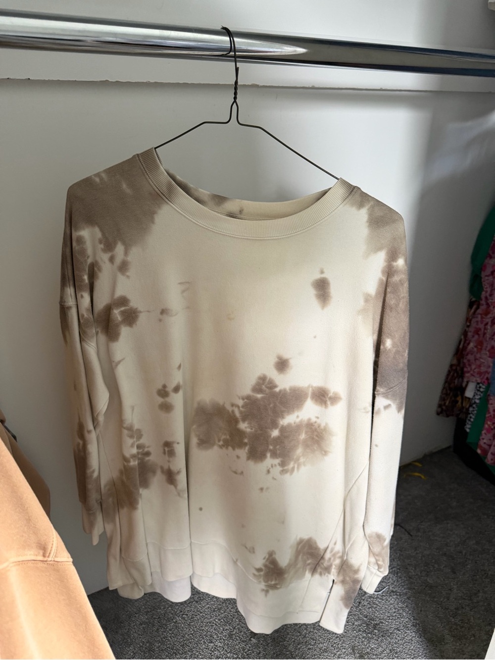 SO Clothing Women’s Long Sleeve Sweatshirt Taupe Tan Size XL
